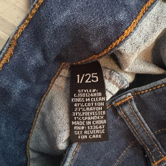 Celebrity pink jean skirt - Picture 3 of 4